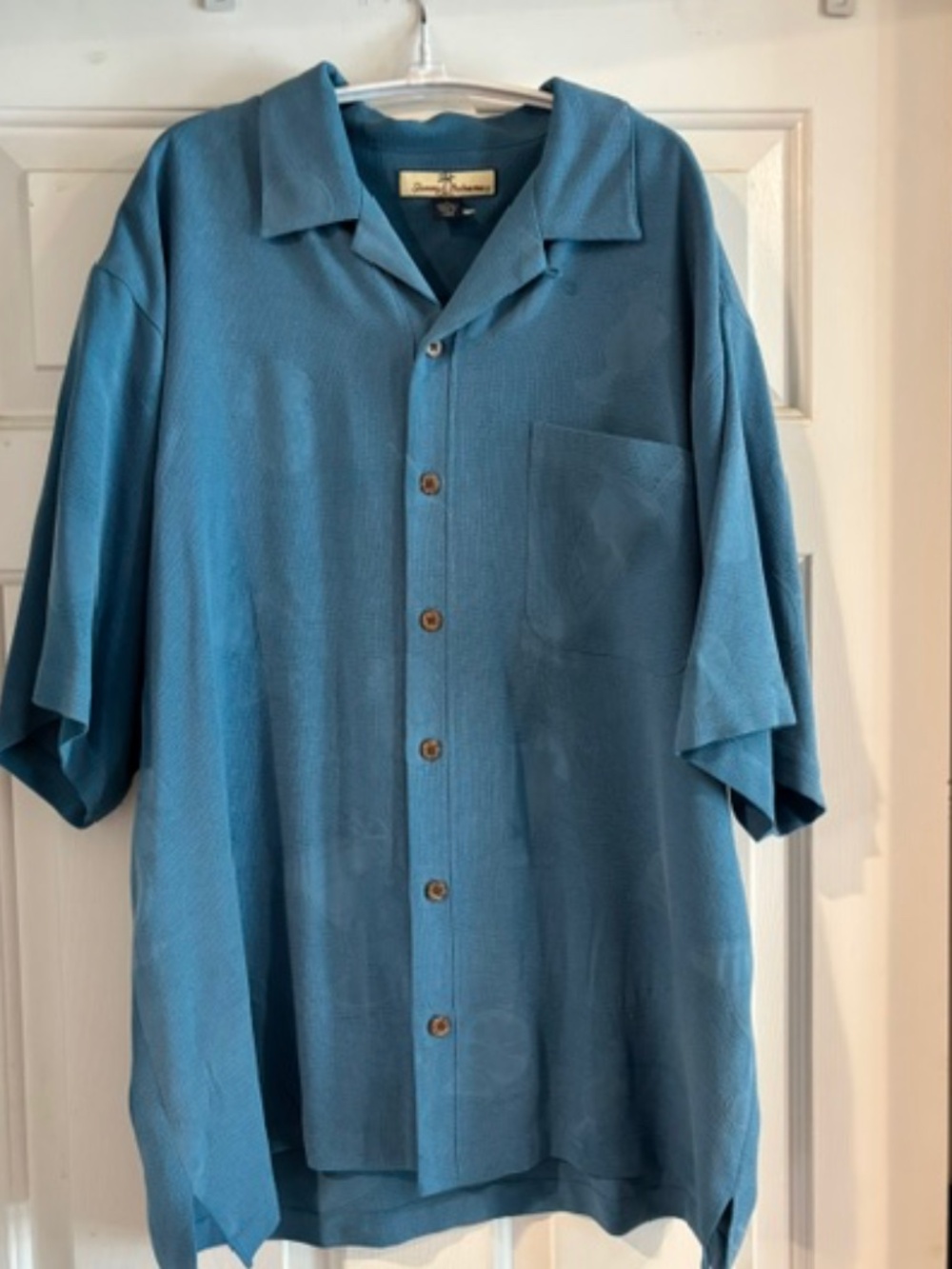 Tommy Bahama 100% silk shirt- Cocktails print- Large
